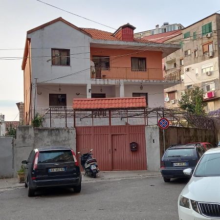 Klev'S Apartments Shkodër エクステリア 写真
